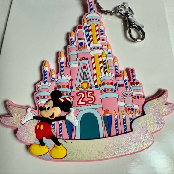 NWT. Disney castle cake large keychain. 25th anniversary retro style keychain. - Picture 5 of 8
